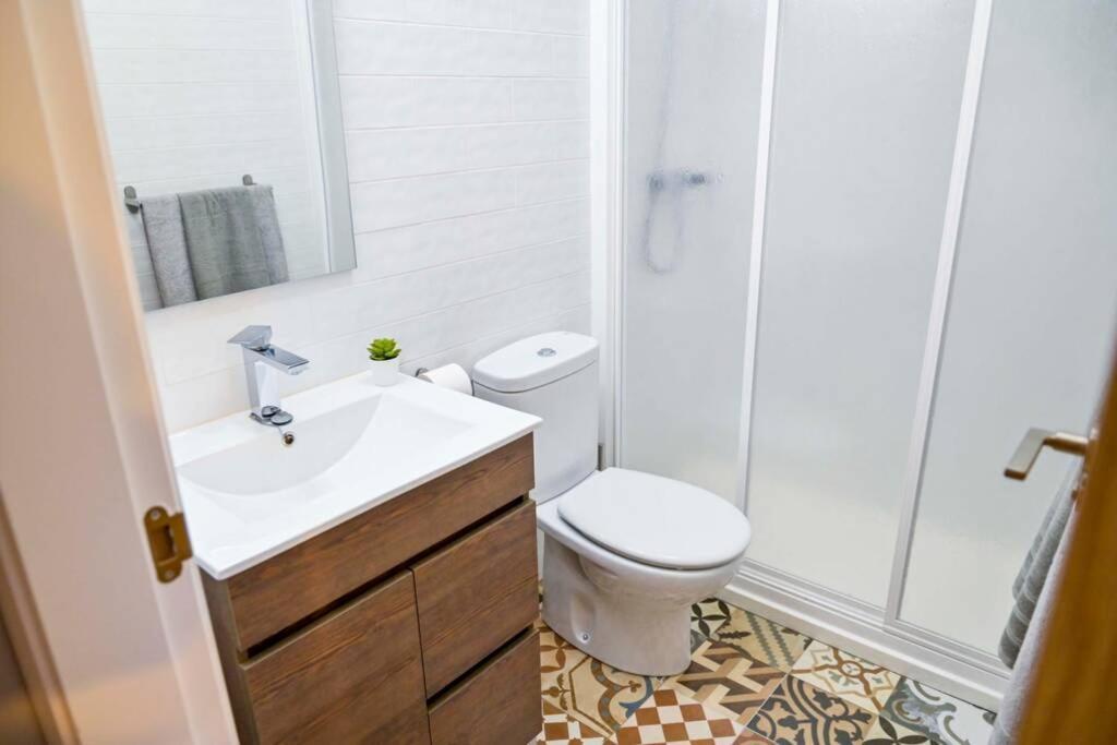 A - Apartamento Elegante Con Piscina Compartida Torrico Eksteriør bilde