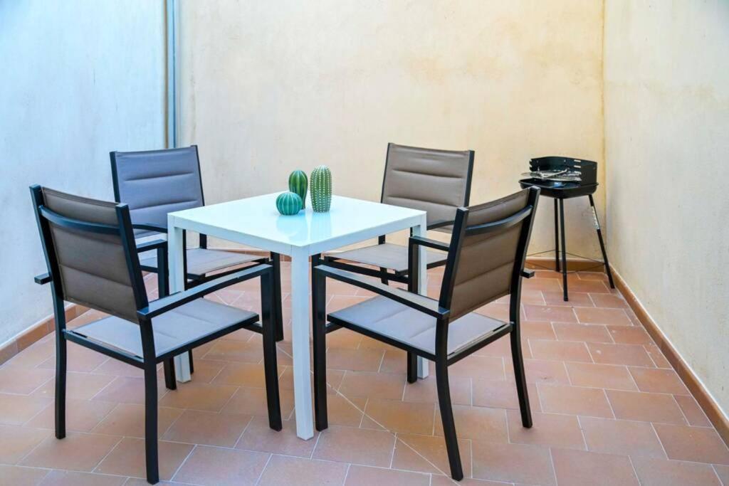 A - Apartamento Elegante Con Piscina Compartida Torrico Eksteriør bilde